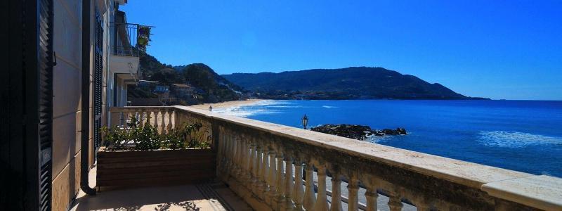 Residenza D'Epoca 1861 Bed & Breakfast Santa Maria di Castellabate Exterior photo